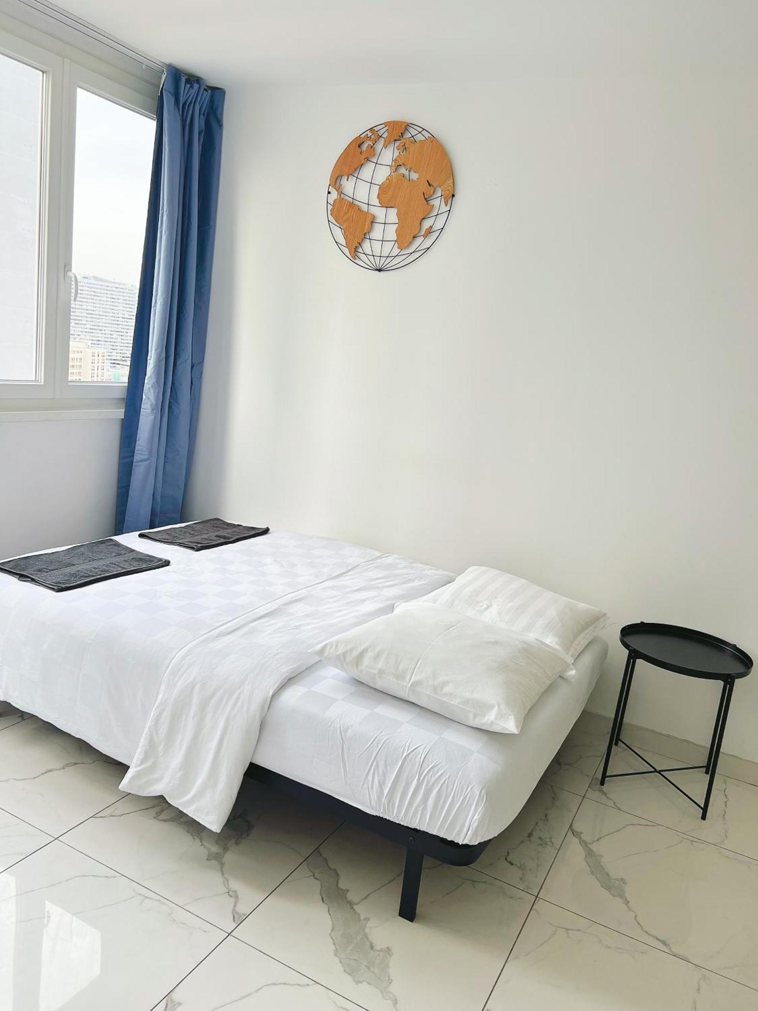 Apartment Near Subway And Supermarket Paris Exterior photo